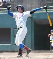 　移籍後１年間の制限が解け花咲徳栄で最後の甲子園出場を目指す小野勝利（撮影・三好信也）