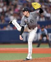 　先発し力投する佐々木朗（撮影・山口登）