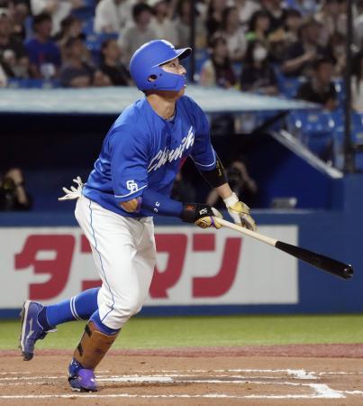 ヤ２-４中（１３日）　宇佐見が勝ち越しソロ