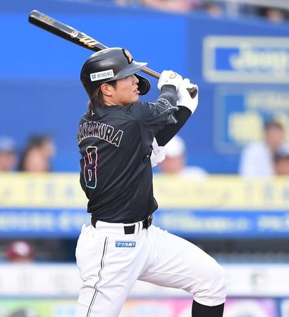 ロッテ・中村奨吾が先制2ラン「きょうは大海さんの誕生日なので