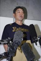 　前半戦を総括する中嶋監督