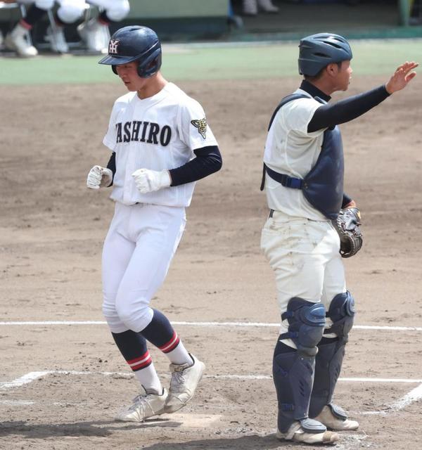 阪神・近本の母校・社が１２安打１０得点、八回コールドの快勝で４強入り　３季連続の甲子園へあと２勝