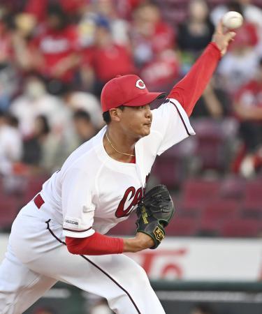 　ヤクルト戦に先発した広島・森＝マツダ