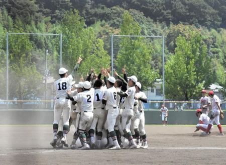 　優勝を決めた市和歌山