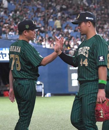 オリックスが３連勝で２位・ロッテと今季最大の４ゲーム差　中嶋監督は１０勝目の山本に「球の走りも良かった」