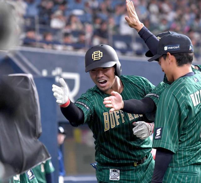 オリックス　頓宮が１０試合ぶりの１２号ソロ　特大弾は５階席へ　先発・山本の「おとなりさん」が一発で援護