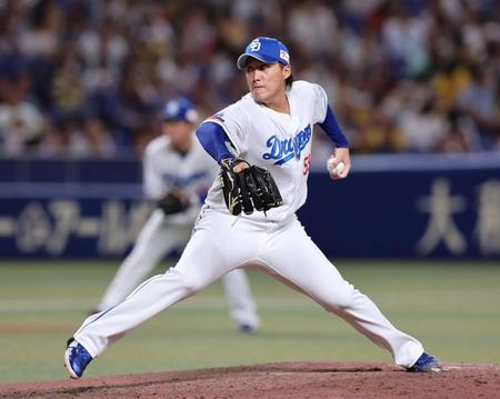　５回、力投する斎藤（撮影・山口登）