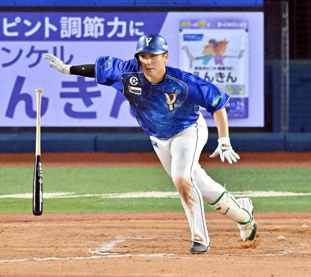 ＤｅＮＡ・佐野が悔しさ乗り越える適時内野安打　６日には好機での代打に悔し涙「グラウンドに立ち続けたい」