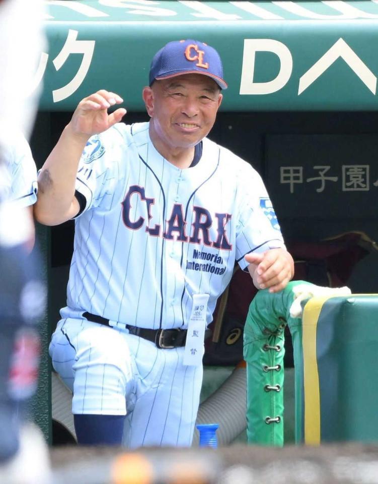 67歳 ・佐々木監督「シン・ヒグマ打線」で3元号星 クラーク 67歳 ・佐々木監督「シン・ヒグマ打線」で3元号星 クラーク