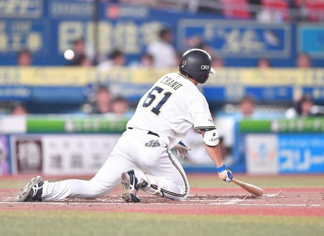 オリックス 茶野の左膝付近に種市の１５０キロが直撃 左翼席から大