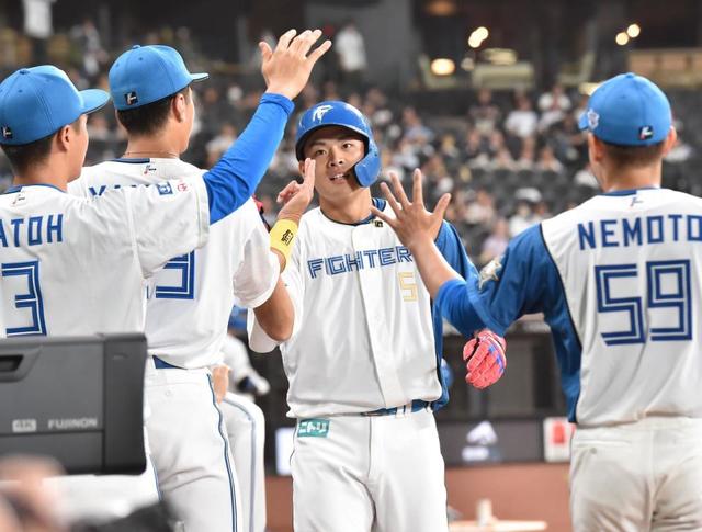 日本ハム　新庄監督が通算１００勝　天敵与座を攻略して４連敗でストップ　清宮決勝犠飛　根本は今季初先発初勝利