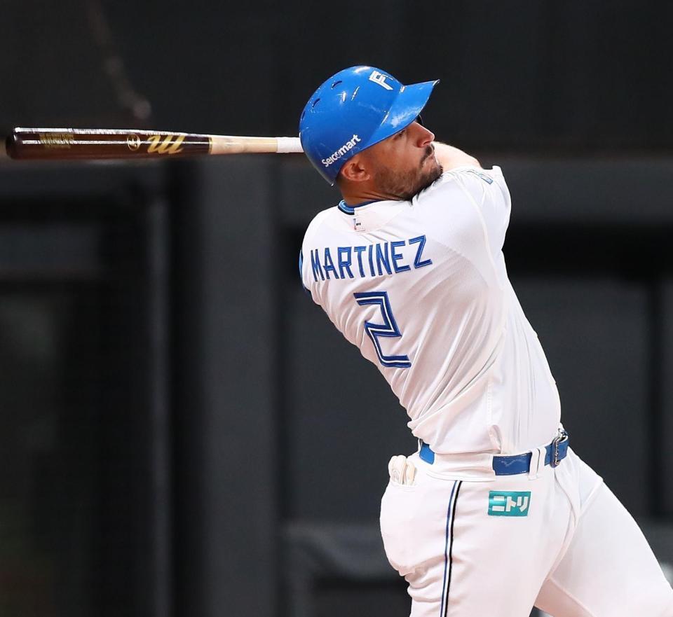 　１回、先制適時打を放つマルティネス（撮影・中島達哉）