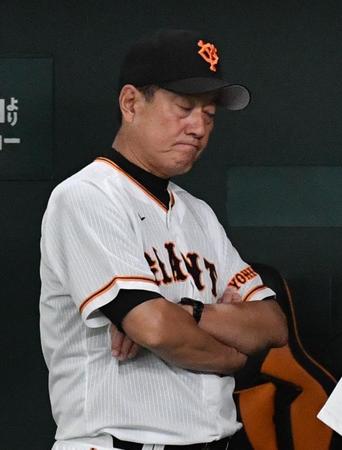 　ＤｅＮＡに敗れ厳しい表情の原監督（撮影・佐々木彰尚）