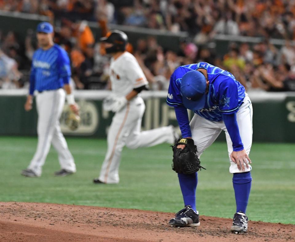 　８回、長野にソロを浴びた東（撮影・佐々木彰尚）