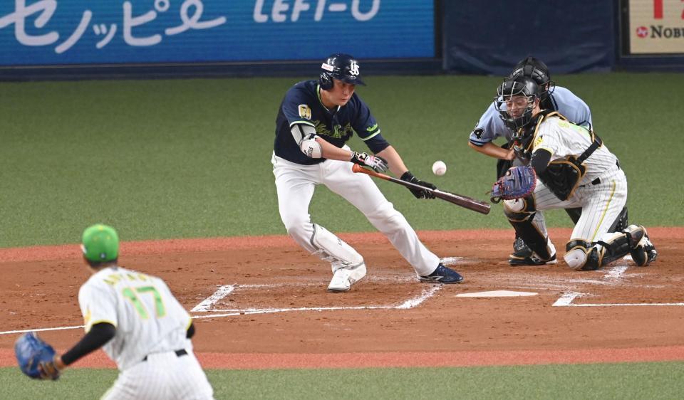 ヤクルト 代打の神様・川端が1週間ぶりのスタメン 5年ぶりの犠打