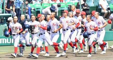 初出場の高知中央は2回戦で敗退 履正社の長打攻勢に屈す