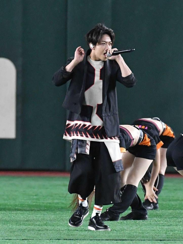 新品　3点　KAT-TUN 亀梨和也　スウェット　Inside 23 Cross Amazon.co.jp: Inside 23 亀梨和也 クルーネックスウェット