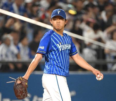 　３回、追加点を許して厳しい表情の今永（撮影・堀内翔）