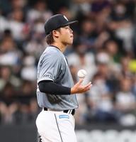 　２回、３連打で４点を失う森（撮影・中島達哉）