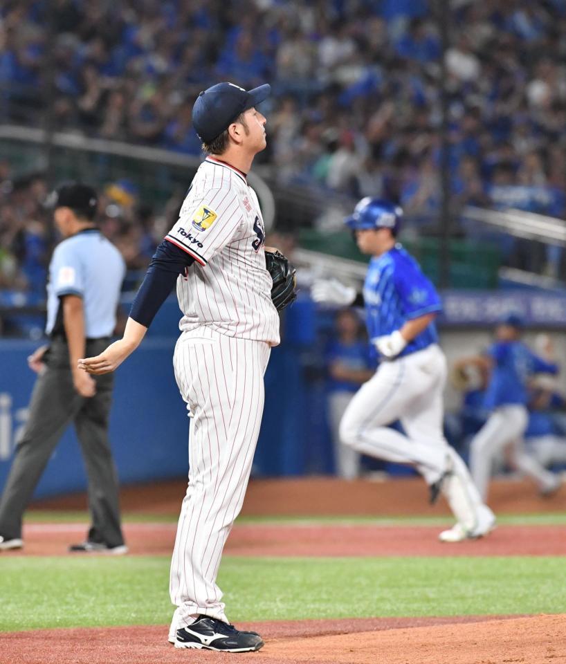 　３回、佐野にソロを浴びた小沢（撮影・佐々木彰尚）