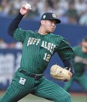 　先発し力投する山下（撮影・石井剣太郎）