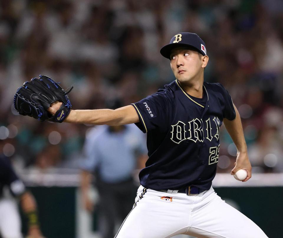 　ソフトバンク打線を相手に力投する田嶋