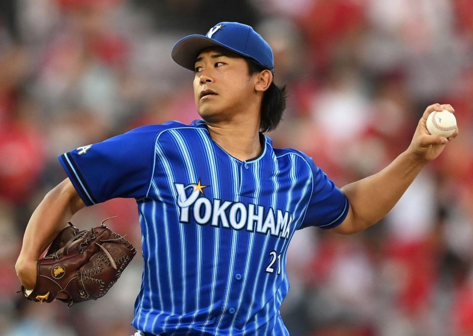 　先発し投げ込む今永（撮影・田中太一）