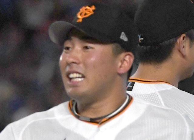 巨人・浅野が頭部死球で途中交代　１４８キロ直撃で場内騒然