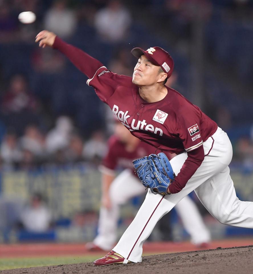 　力投する則本（撮影・開出牧）