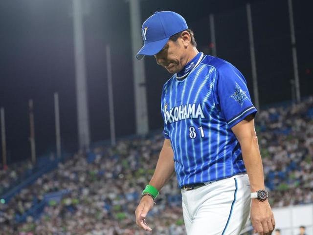 ＤｅＮＡ・三浦監督「勝ちにつなげられなかったのは自分の責任」広島、巨人がデーゲームで敗れるも　石田＆山崎が背信