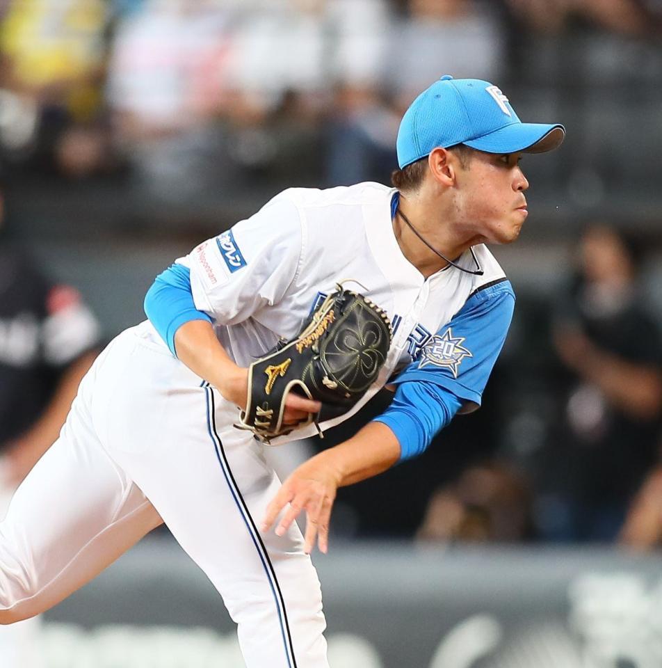 　先発の根本（撮影・中島達哉）