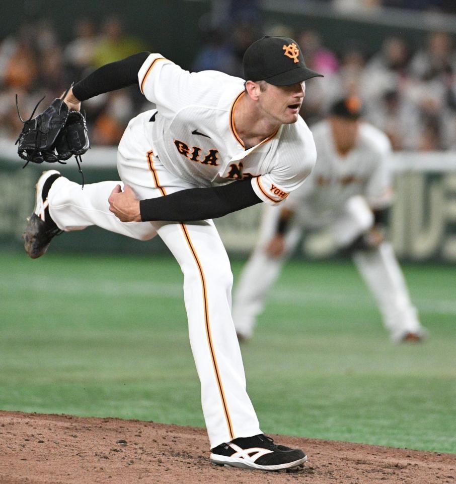 　ヤクルト打線相手に好投するグリフィン（撮影・佐々木彰尚）