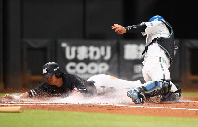 ロッテ・荻野が神走塁　二塁内野安打で二塁から一気に生還　吉井監督も拍手で喜ぶ