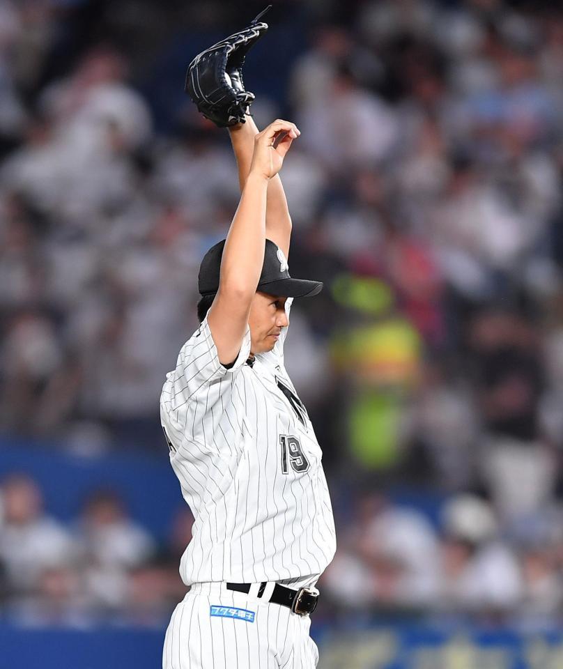 　２回、古賀に中前適時打を打たれた唐川（撮影・開出牧）