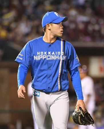 　５回途中で降板した根本（撮影・佐々木彰尚）