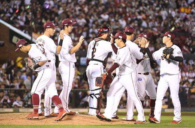 楽天・石井監督「リリーフのおかげ」　逆転勝ちでＣＳへ望みつなぐ