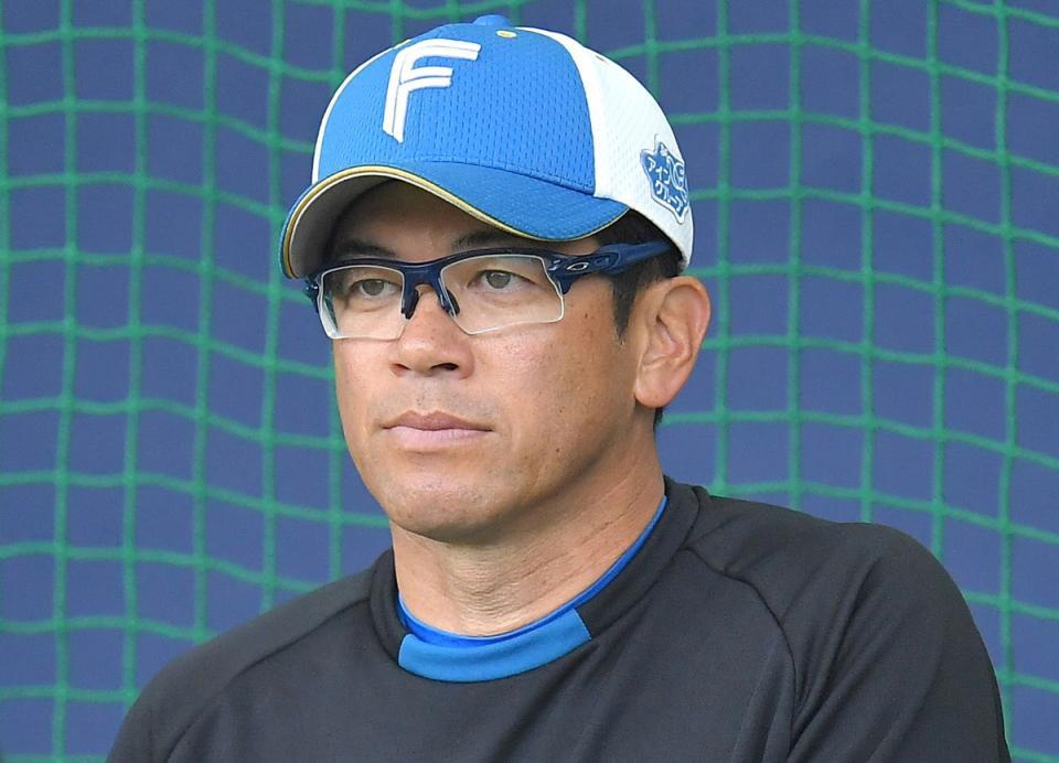 　日本ハム・建山コーチ