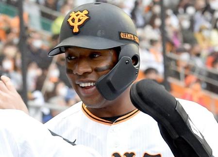 巨人・オコエの適時二塁打で先制 好走塁&気迫のへッスラで三塁に進む ファーム選手権