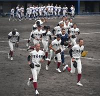 　５年連続の秋Ｖを達成した大阪桐蔭ナイン