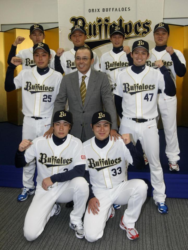 オリックス・安達 かつての将・岡田監督に“超速回復”で「活躍を