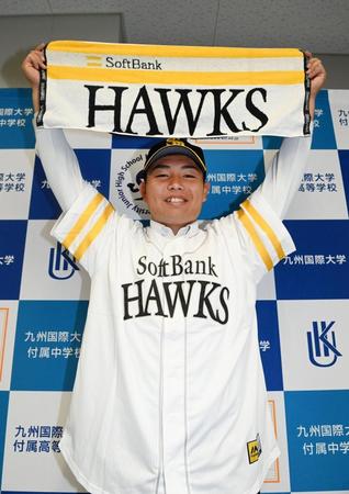 “高校BIG3”九州国際大付・佐倉は「面談して評価が上がった」あわや指名漏れも、ソフトバンク育成3位で指名の理由