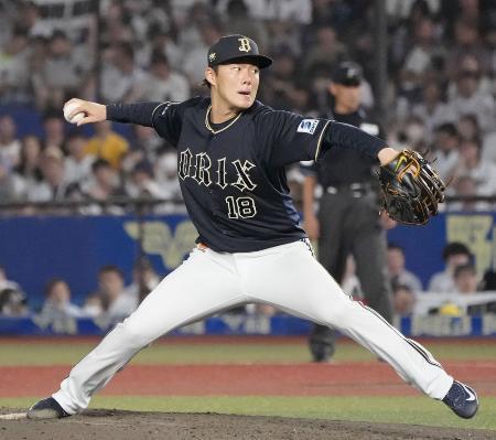 　９月９日のロッテ戦で２年連続のノーヒットノーランを達成したオリックスの山本由伸＝ＺＯＺＯマリン