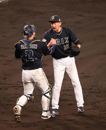 オリックスが辛くも逃げ切り連勝で２勝１敗　ダルビッシュの愛弟子・宇田川が好救援　東が育成出身で球団初の日本Ｓ先発勝利