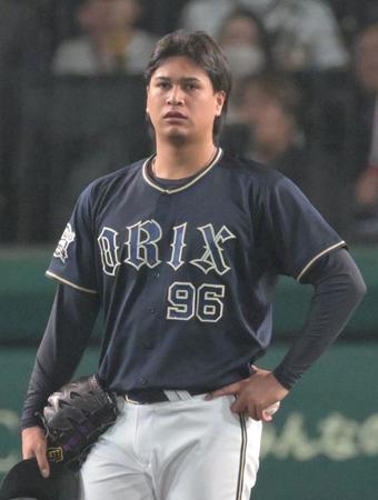 ８回、森下に逆転の適時三塁打を浴び、ぼうぜんとする宇田川