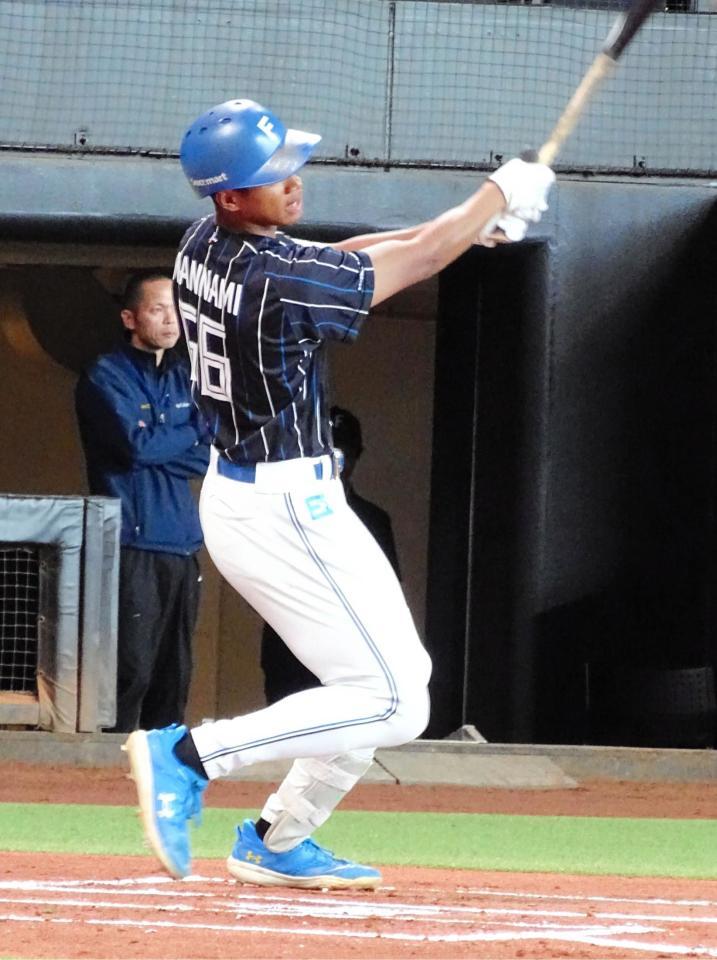 　ケースバッティングで快音を響かせた日本ハム・万波