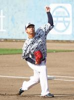 　キャッチボールで調整する山下（撮影・高石航平）