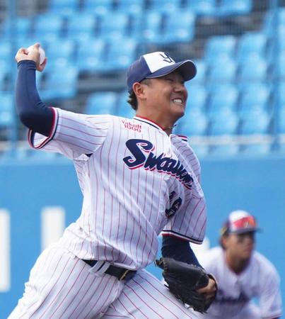 　練習試合で力投する奥川（撮影・高石航平）