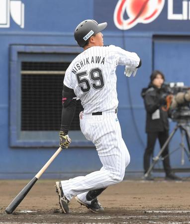 ロッテ戦力外で話題となった大砲が豪快アーチ　２１歳の西川遼祐　左腕の田中健から左越え