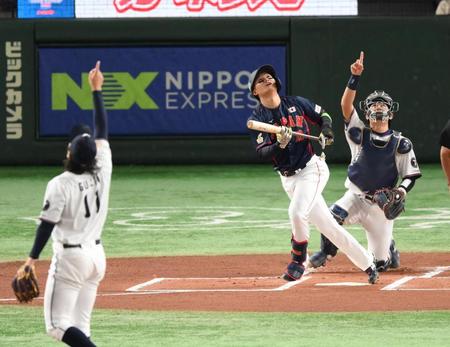 １回、遊飛に倒れた森下（撮影・堀内翔）