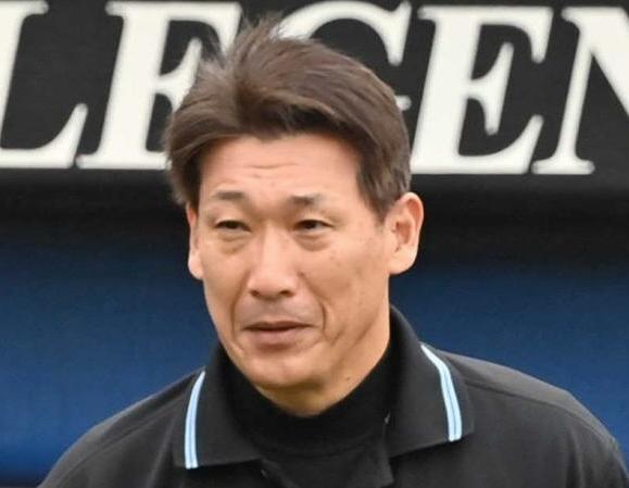 　秋村謙宏審判員